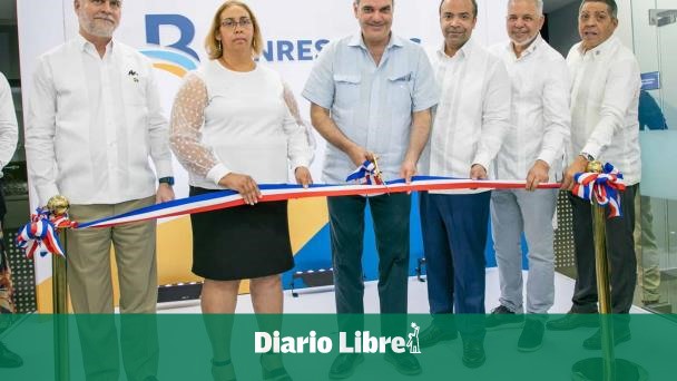 Luis Abinader and Samuel Pereyra inaugurate new BanReservas