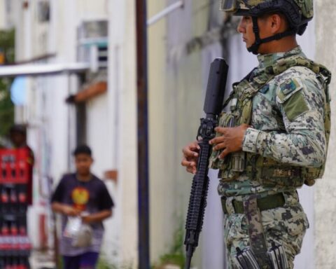 MUCD: Esquivel's project in SCJN seeks to validate the militarization of ports