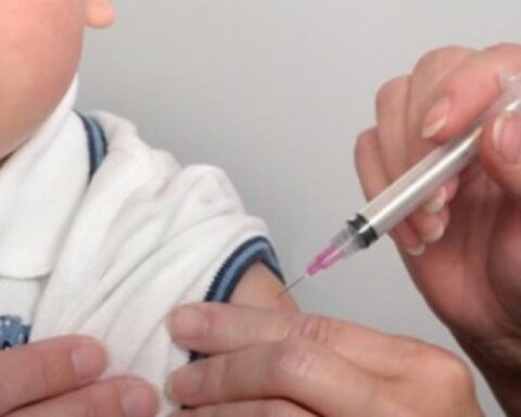 Measles vaccine can save lives