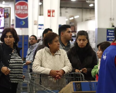 Mexicans expect more inflation, but trust in employment and savings