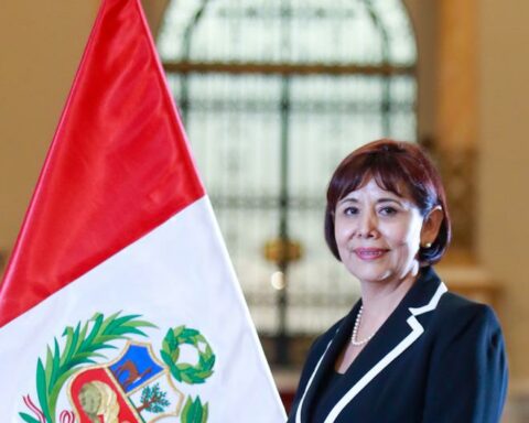 Minister for Women: "After 200 years, we have a female president"