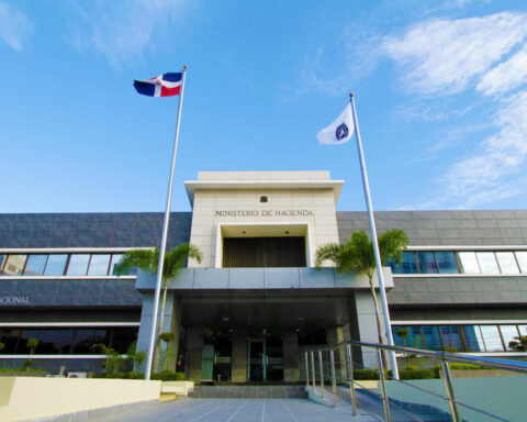 Ministry of Finance repurchases the international bond for RD$37,221 million