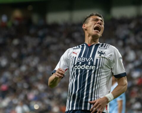 Monterrey defeats Querétaro and recovers the lead in Mexico