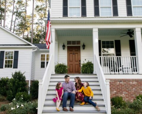 Mortgage interest rates in the US touch their highest level since November