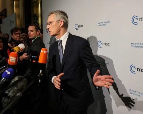 La OTAN pidió darle a Ucrania todo lo que necesite para ganar la guerra: “Vladimir Putin no planea la paz”