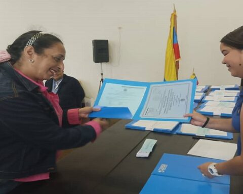 Universidad Nacional Experimental del Magisterio gradúa a 696 nuevos especialistas