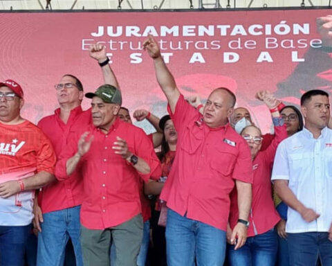 New PSUV political teams sworn in in Sucre