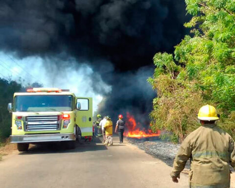 Oil seesaw explodes on Avenida 63 in Lagunillas (Zulia)