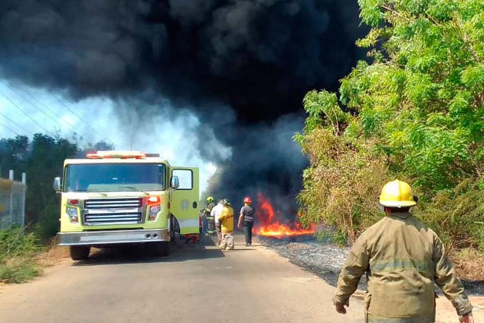 Oil seesaw explodes on Avenida 63 in Lagunillas (Zulia)