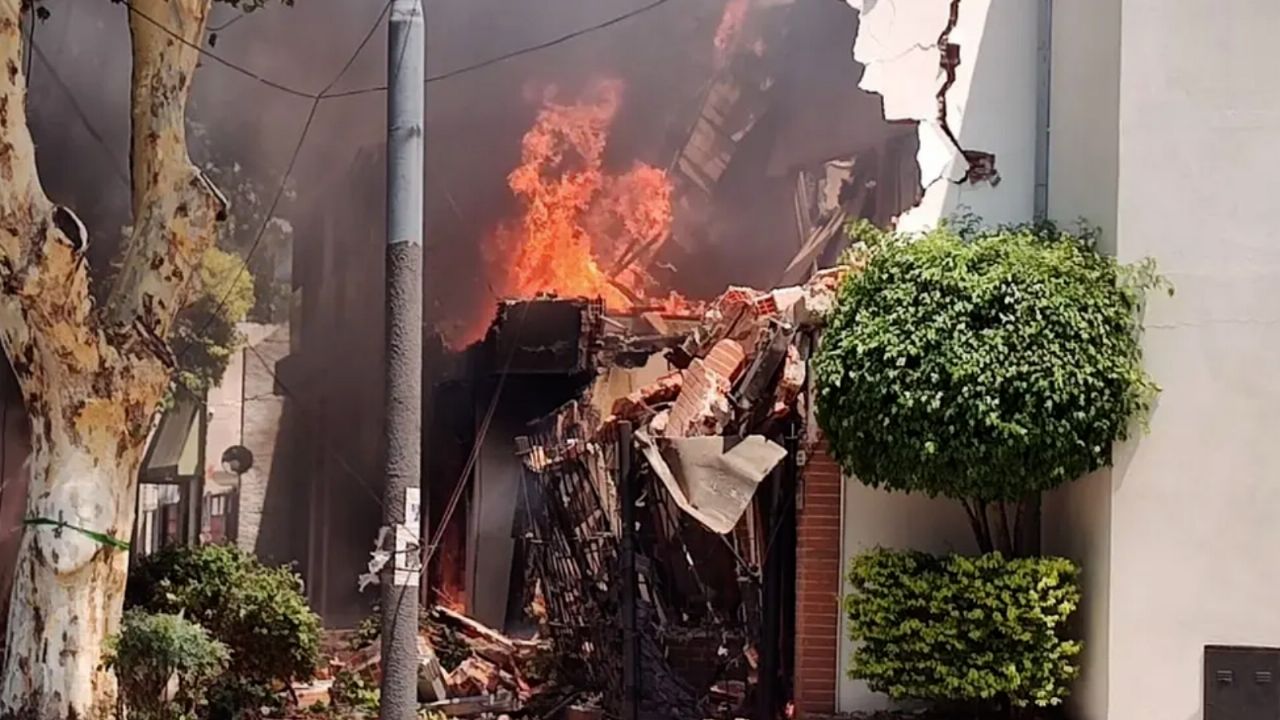 One dead and one seriously injured by explosion and fire in Villa Devoto