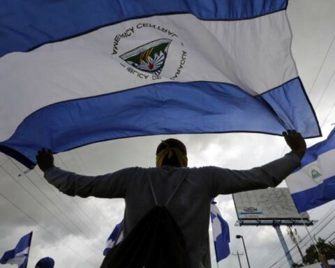 Opposition asks the international community to take "concrete actions" against Ortega's "illegalities"