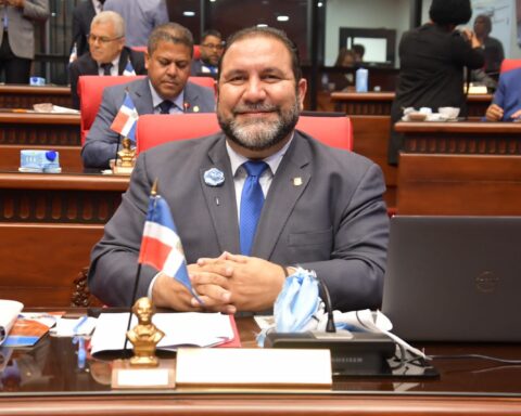 PRSC valora retiro Ley de Trata y llama a unidad de RD