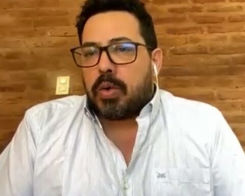 'Pacha' Sánchez to Álvaro Delgado: “stop thinking about the FA and put your batteries into working in the government so that it does things”