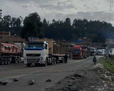 Percy Medina on rating The Economist: "We are in the midst of democracy and authoritarianism"