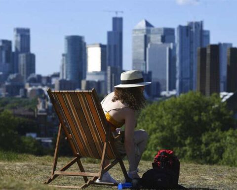 Pilot test for a 4-day workday yields encouraging results