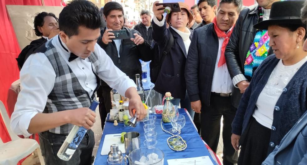 Pisco Sour Day is commemorated in the Plaza de Armas of Huancavelica