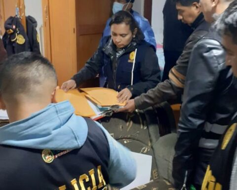 Police go to prison after being accused of femicide and parricide in Ayacucho