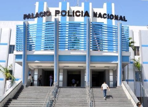 La Policía mata dos en intercambio de disparos