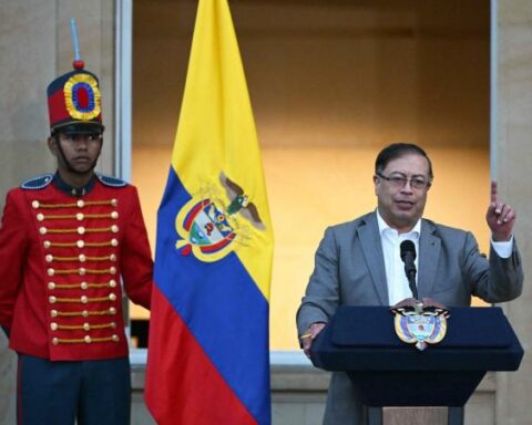 President Petro invites you to support the reforms