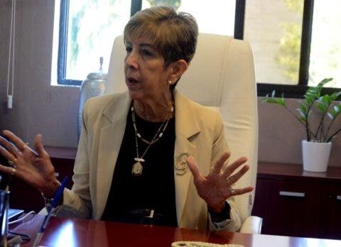 Activistas y legisladores “proderechos” rechazan aprobación Código Penal sin tres causales