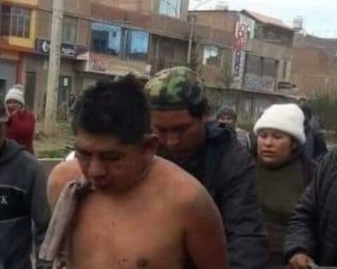 Puno: Neighbors punish an alleged thief accused of stealing a vehicle in San Miguel