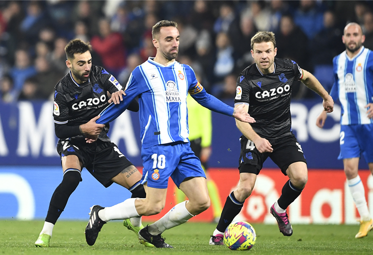 Real Sociedad beat Espanyol 3-2 and remain firm on the podium