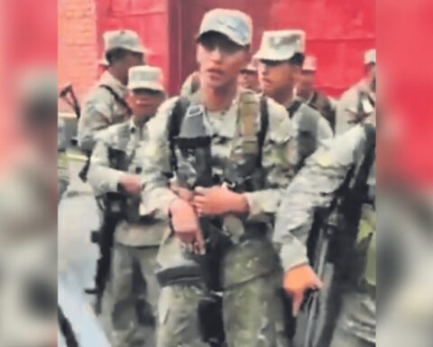 Relatives of victims will ask the Prosecutor's Office for an expert opinion on the Galil rifles