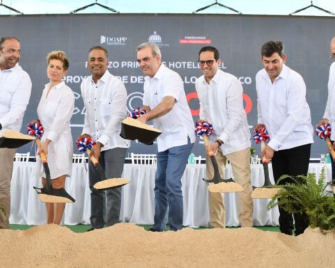 Reconocidas cadenas internacionales inician dos hoteles en Pedernales