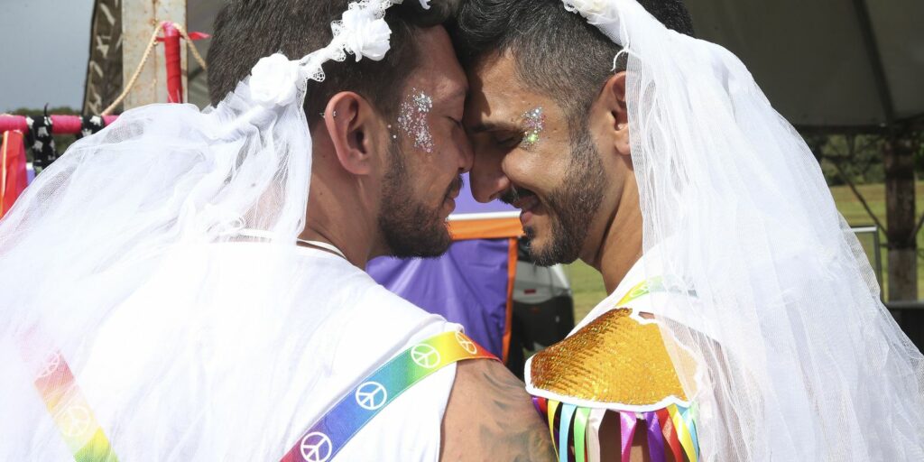 Revelers praise fenced spaces at the carnival in Brasilia