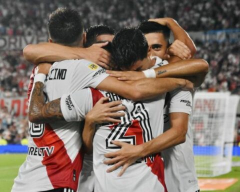 River adds its second victory in the new Monumental with penalty goals