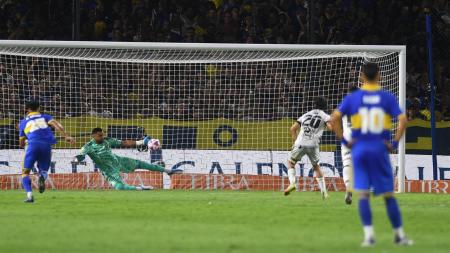 Romero saved a penalty and supported a poor Boca, who could not violate Central Córdoba