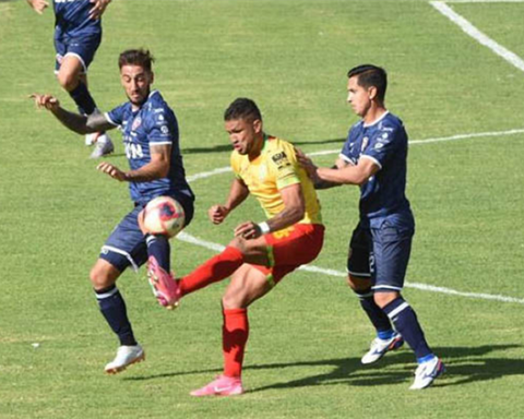 Royal Pari receives Palmaflor in a reserved forecast match