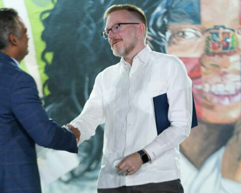 Santos highlights relations between the US and the DR