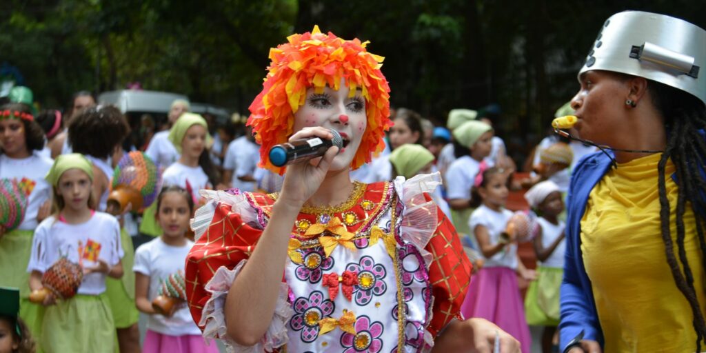 São Paulo street carnival has children's blocks in all regions