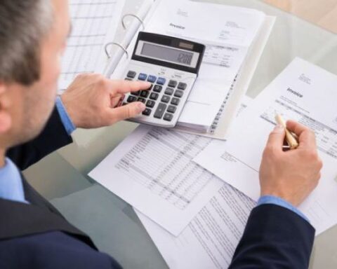 Soat closed 2022 with a negative balance of -$402.8 billion