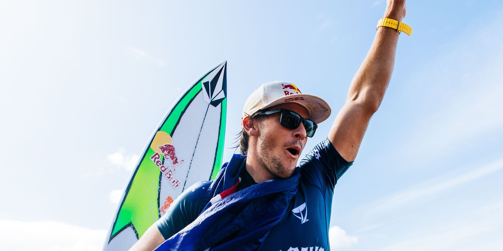 Surfing: Jack Robinson and Carissa Moore win at Pipeline