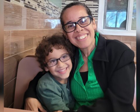 Suyen Barahona: I feel happy to be reunited with my little pig »