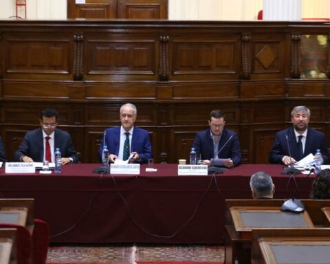 THE LATEST: The Constitution Commission will not debate the project to advance the Executive elections in this legislature