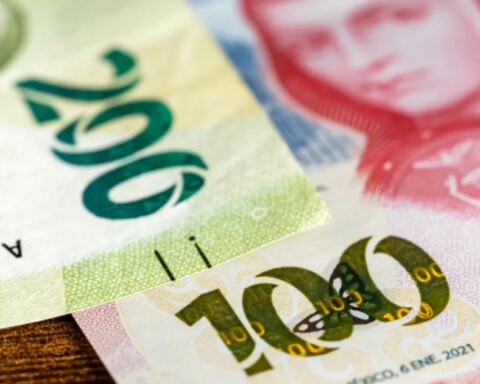 The Cetes anticipate more increases in the interest rate