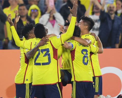 The Colombian striker finds the goal and passes over Paraguay (3-0) in the South American U-20