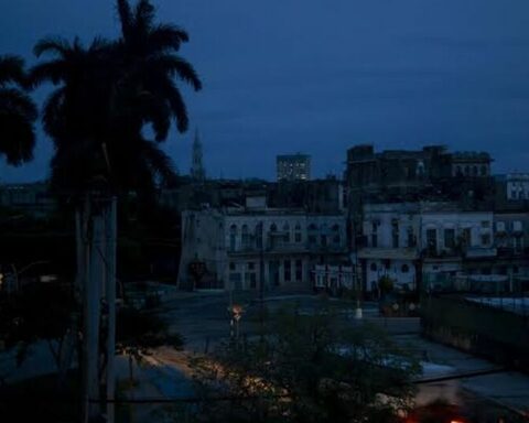 The Electric Union attributes to "forest fires" the blackout in more than half of Cuba