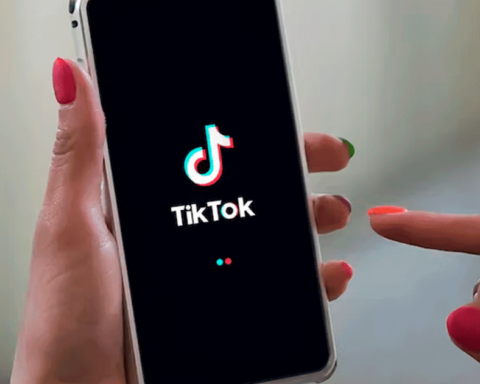 The European Commission banned the use of TikTok on mobile phones of its staff and official devices