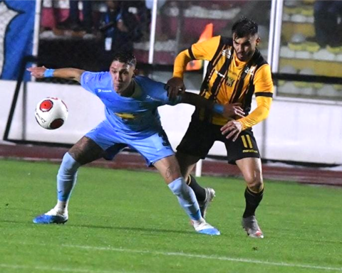 The Strongest defeats Bolívar and takes over the first La Paz classic of 2023