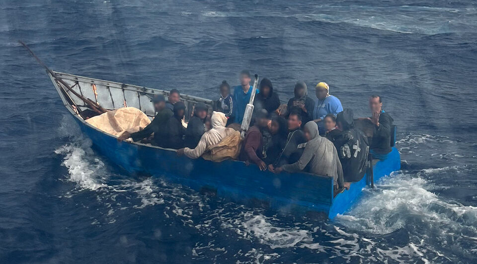 The United States Coast Guard returns 50 rafters to Cuba