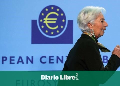 The euro falls sharply against the dollar after rate hike