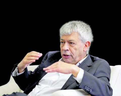 The key points that the articles of the Development Plan would have