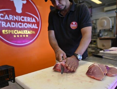 The measure of the butchers due to the drought: discounts on peceto and chicken feet