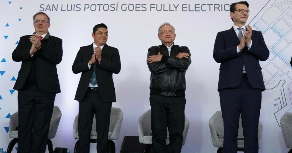 There will be no obstacles to the production of electric cars, AMLO tells BMW