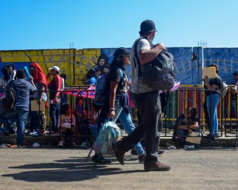 "They close doors on us, we run out of food": the migrant journey through Mexico