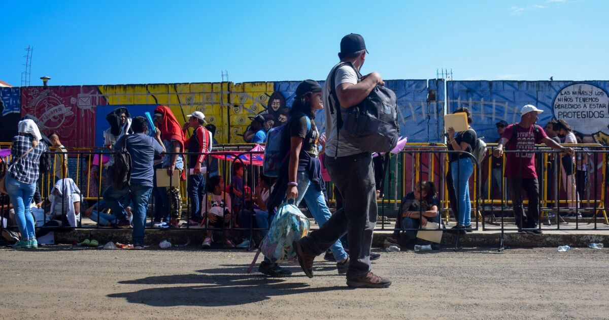 "They close doors on us, we run out of food": the migrant journey through Mexico